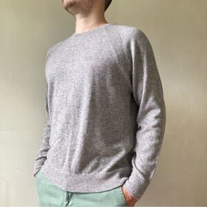 Raffi | The Lonnie Cashmere Raglan Crew Neck Sweater